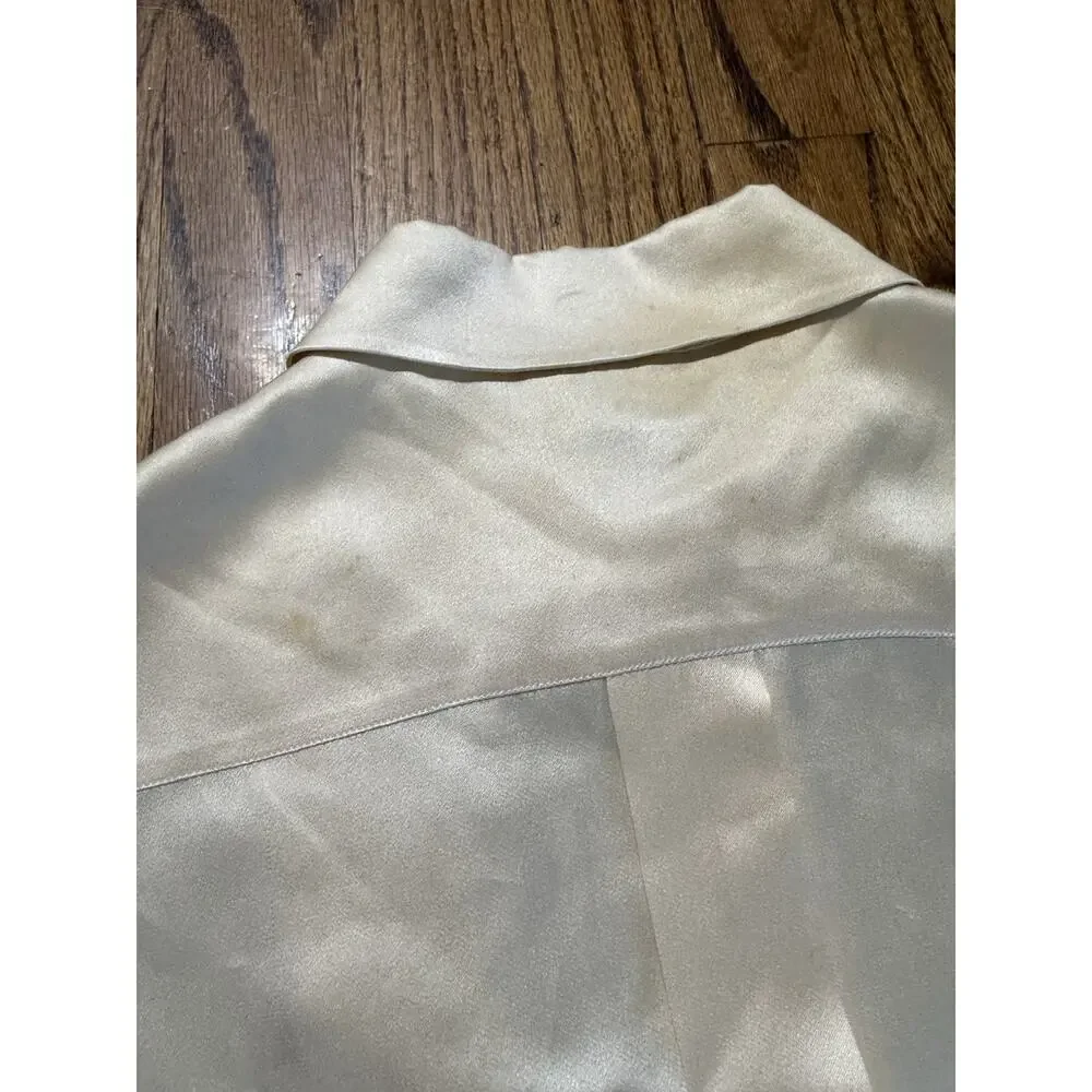Need Clean!! Vintage CHANEL Boutique Silk Blouse Gold CC Buttons Size L C19